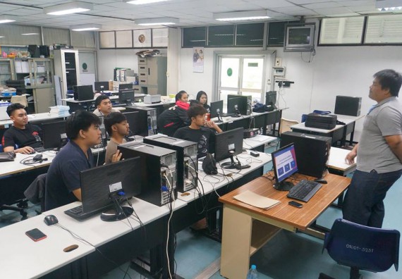 ภาพกิจกรรม โปรแกรมวิชาวิทยาการคอมพิวเตอร์	จัดโครงการเตรียมความพร้อมด้านทักษะทางวิชาชีพสำหรับนักศึกษาหลักสูตรวิทยาการคอมพิวเตอร์