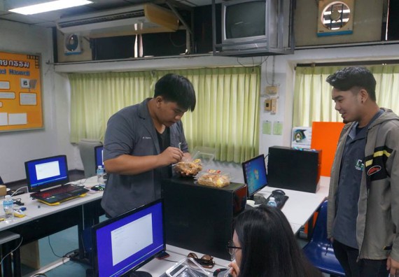 ภาพกิจกรรม โปรแกรมวิชาวิทยาการคอมพิวเตอร์	จัดโครงการเตรียมความพร้อมด้านทักษะทางวิชาชีพสำหรับนักศึกษาหลักสูตรวิทยาการคอมพิวเตอร์