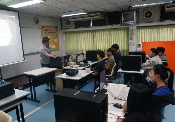 ภาพกิจกรรม โปรแกรมวิชาวิทยาการคอมพิวเตอร์	จัดโครงการเตรียมความพร้อมด้านทักษะทางวิชาชีพสำหรับนักศึกษาหลักสูตรวิทยาการคอมพิวเตอร์