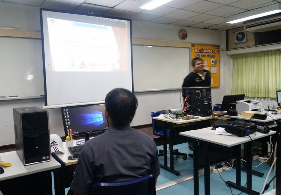 ภาพกิจกรรม โปรแกรมวิชาวิทยาการคอมพิวเตอร์	จัดโครงการเตรียมความพร้อมด้านทักษะทางวิชาชีพสำหรับนักศึกษาหลักสูตรวิทยาการคอมพิวเตอร์