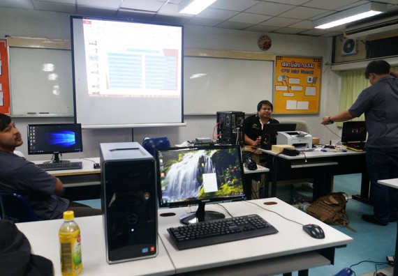 ภาพกิจกรรม โปรแกรมวิชาวิทยาการคอมพิวเตอร์	จัดโครงการเตรียมความพร้อมด้านทักษะทางวิชาชีพสำหรับนักศึกษาหลักสูตรวิทยาการคอมพิวเตอร์