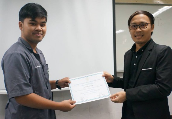 ภาพกิจกรรม โปรแกรมวิชาวิทยาการคอมพิวเตอร์	จัดโครงการเตรียมความพร้อมด้านทักษะทางวิชาชีพสำหรับนักศึกษาหลักสูตรวิทยาการคอมพิวเตอร์