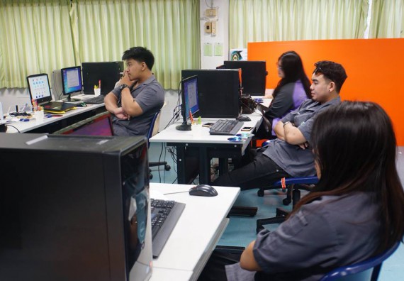 ภาพกิจกรรม โปรแกรมวิชาวิทยาการคอมพิวเตอร์	จัดโครงการเตรียมความพร้อมด้านทักษะทางวิชาชีพสำหรับนักศึกษาหลักสูตรวิทยาการคอมพิวเตอร์