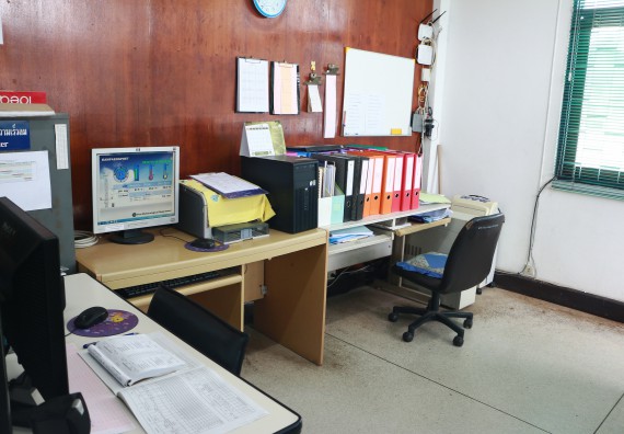 ภาพกิจกรรม โปรแกรมวิชาวิทยาศาสตร์สิ่งแวดล้อม จัดกิจกรรมการเรียนรู้นอกสถานที่ เรื่อง การตรวจวัดสภาพภูมิอากาศ