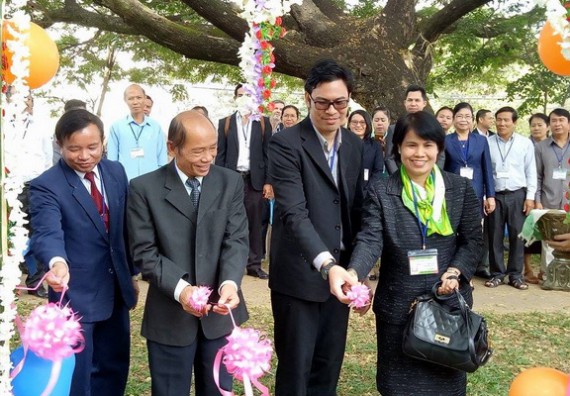 ภาพกิจกรรม คณะวิทยาศาสตร์และเทคโนโลยี เข้าร่วมงานนิทรรศการและการประชุมวิชาการด้านวิทยาศาสตร์