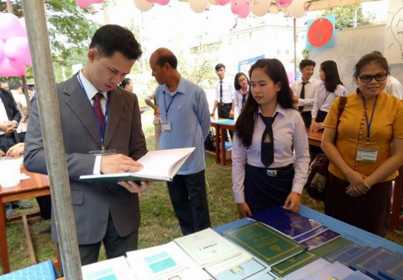 ภาพกิจกรรม คณะวิทยาศาสตร์และเทคโนโลยี เข้าร่วมงานนิทรรศการและการประชุมวิชาการด้านวิทยาศาสตร์