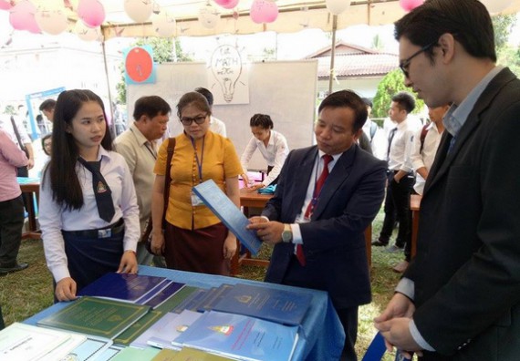 ภาพกิจกรรม คณะวิทยาศาสตร์และเทคโนโลยี เข้าร่วมงานนิทรรศการและการประชุมวิชาการด้านวิทยาศาสตร์