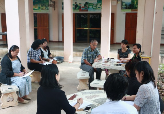 ภาพกิจกรรม คณะวิทยาศาสตร์และเทคโนโลยี จัดการประชุมเพื่อหารือแนวทางจัดกิจกรรมอบรมการจัดการเรียนการสอนเป็นภาษาอังกฤษ