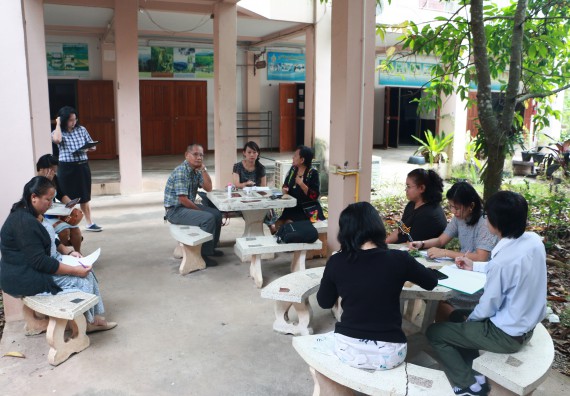 ภาพกิจกรรม คณะวิทยาศาสตร์และเทคโนโลยี จัดการประชุมเพื่อหารือแนวทางจัดกิจกรรมอบรมการจัดการเรียนการสอนเป็นภาษาอังกฤษ