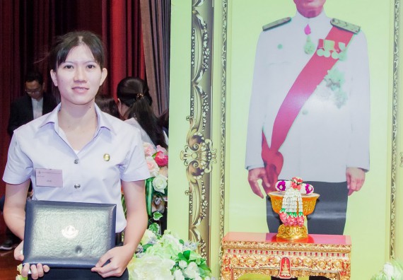 ภาพกิจกรรม นักศึกษาคณะวิทยาศาสตร์และเทคโนโลยี ชั้นปีที่ 1 และชั้นปีที่ 4	ได้รับรางวัลและทุนการศึกษาทางวิทยาศาสตร์ ประจำปี พ.ศ. 2560