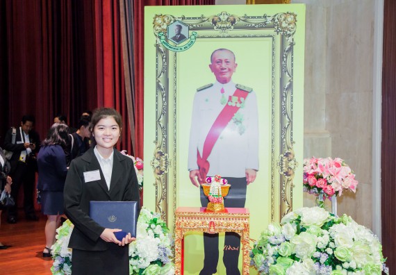 ภาพกิจกรรม นักศึกษาคณะวิทยาศาสตร์และเทคโนโลยี ชั้นปีที่ 1 และชั้นปีที่ 4	ได้รับรางวัลและทุนการศึกษาทางวิทยาศาสตร์ ประจำปี พ.ศ. 2560