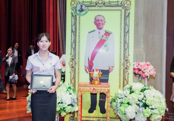 ภาพกิจกรรม นักศึกษาคณะวิทยาศาสตร์และเทคโนโลยี ชั้นปีที่ 1 และชั้นปีที่ 4	ได้รับรางวัลและทุนการศึกษาทางวิทยาศาสตร์ ประจำปี พ.ศ. 2560