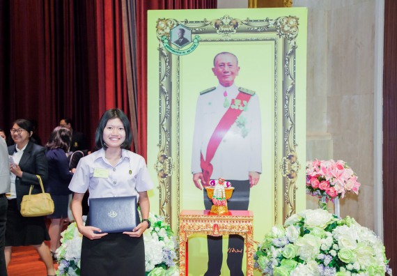 ภาพกิจกรรม นักศึกษาคณะวิทยาศาสตร์และเทคโนโลยี ชั้นปีที่ 1 และชั้นปีที่ 4	ได้รับรางวัลและทุนการศึกษาทางวิทยาศาสตร์ ประจำปี พ.ศ. 2560