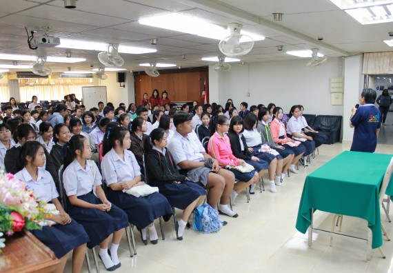 ภาพกิจกรรม คณะวิทยาศาสตร์และเทคโนโลยี จัดกิจกรรมค่ายวิทยาศาสตร์โรงเรียนตากพิทยาคม ระดับมัธยมศึกษาปีที่ 5