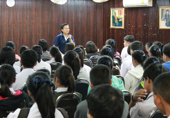 ภาพกิจกรรม คณะวิทยาศาสตร์และเทคโนโลยี จัดกิจกรรมค่ายวิทยาศาสตร์โรงเรียนตากพิทยาคม ระดับมัธยมศึกษาปีที่ 5