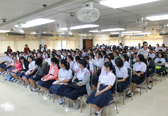 ภาพกิจกรรม คณะวิทยาศาสตร์และเทคโนโลยี จัดกิจกรรมค่ายวิทยาศาสตร์โรงเรียนตากพิทยาคม ระดับมัธยมศึกษาปีที่ 5