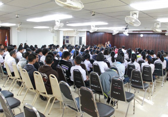 ภาพกิจกรรม คณะวิทยาศาสตร์และเทคโนโลยี จัดกิจกรรมค่ายวิทยาศาสตร์โรงเรียนตากพิทยาคม ระดับมัธยมศึกษาปีที่ 5