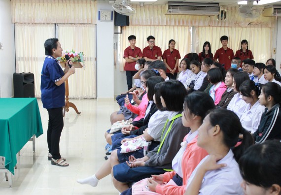 ภาพกิจกรรม คณะวิทยาศาสตร์และเทคโนโลยี จัดกิจกรรมค่ายวิทยาศาสตร์โรงเรียนตากพิทยาคม ระดับมัธยมศึกษาปีที่ 5