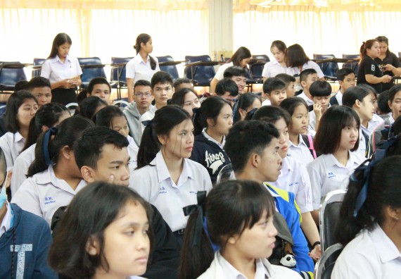 ภาพกิจกรรม คณะวิทยาศาสตร์และเทคโนโลยี จัดกิจกรรมค่ายวิทยาศาสตร์โรงเรียนตากพิทยาคม ระดับมัธยมศึกษาปีที่ 5