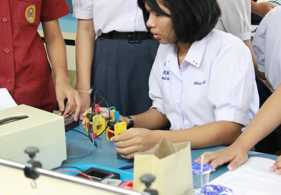 ภาพกิจกรรม คณะวิทยาศาสตร์และเทคโนโลยี จัดกิจกรรมค่ายวิทยาศาสตร์โรงเรียนตากพิทยาคม ระดับมัธยมศึกษาปีที่ 5