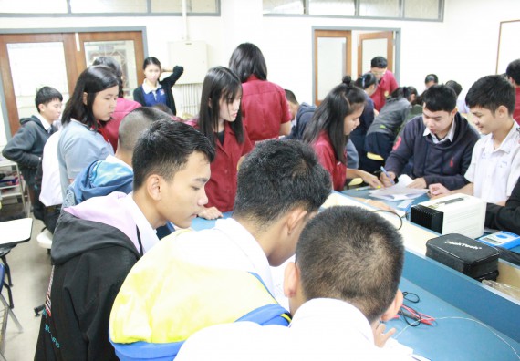 ภาพกิจกรรม คณะวิทยาศาสตร์และเทคโนโลยี จัดกิจกรรมค่ายวิทยาศาสตร์โรงเรียนตากพิทยาคม ระดับมัธยมศึกษาปีที่ 5