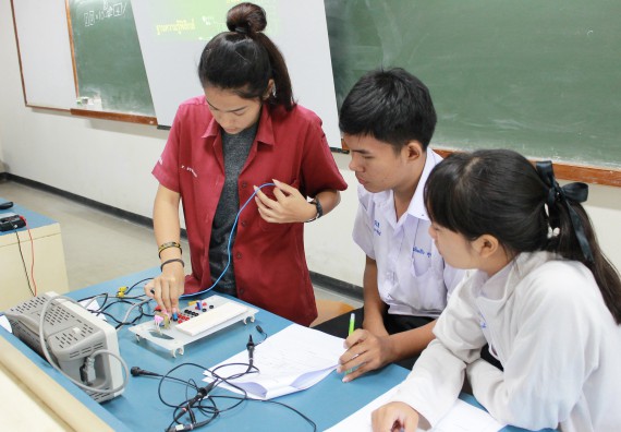 ภาพกิจกรรม คณะวิทยาศาสตร์และเทคโนโลยี จัดกิจกรรมค่ายวิทยาศาสตร์โรงเรียนตากพิทยาคม ระดับมัธยมศึกษาปีที่ 5