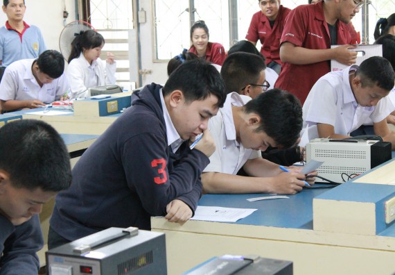 ภาพกิจกรรม คณะวิทยาศาสตร์และเทคโนโลยี จัดกิจกรรมค่ายวิทยาศาสตร์โรงเรียนตากพิทยาคม ระดับมัธยมศึกษาปีที่ 5