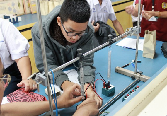 ภาพกิจกรรม คณะวิทยาศาสตร์และเทคโนโลยี จัดกิจกรรมค่ายวิทยาศาสตร์โรงเรียนตากพิทยาคม ระดับมัธยมศึกษาปีที่ 5