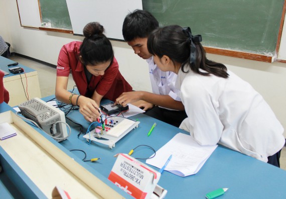 ภาพกิจกรรม คณะวิทยาศาสตร์และเทคโนโลยี จัดกิจกรรมค่ายวิทยาศาสตร์โรงเรียนตากพิทยาคม ระดับมัธยมศึกษาปีที่ 5