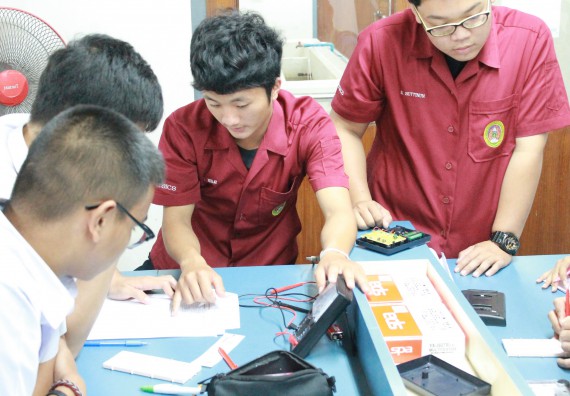 ภาพกิจกรรม คณะวิทยาศาสตร์และเทคโนโลยี จัดกิจกรรมค่ายวิทยาศาสตร์โรงเรียนตากพิทยาคม ระดับมัธยมศึกษาปีที่ 5