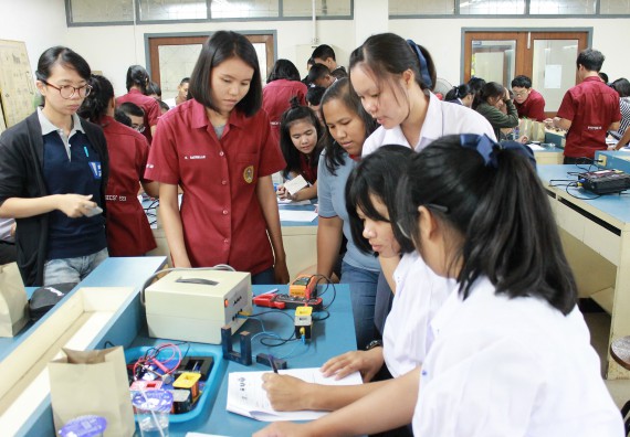 ภาพกิจกรรม คณะวิทยาศาสตร์และเทคโนโลยี จัดกิจกรรมค่ายวิทยาศาสตร์โรงเรียนตากพิทยาคม ระดับมัธยมศึกษาปีที่ 5