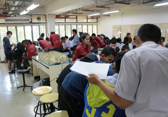 ภาพกิจกรรม คณะวิทยาศาสตร์และเทคโนโลยี จัดกิจกรรมค่ายวิทยาศาสตร์โรงเรียนตากพิทยาคม ระดับมัธยมศึกษาปีที่ 5