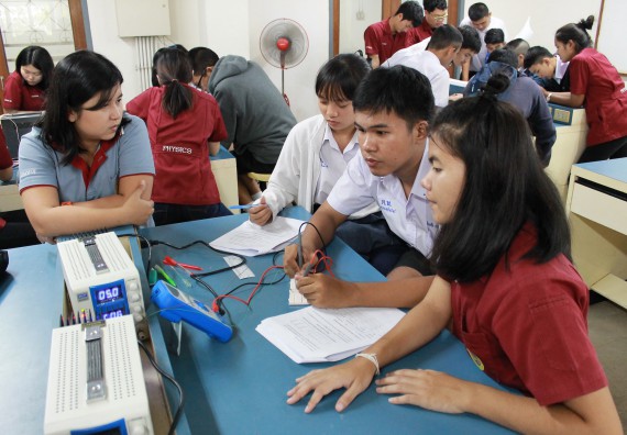 ภาพกิจกรรม คณะวิทยาศาสตร์และเทคโนโลยี จัดกิจกรรมค่ายวิทยาศาสตร์โรงเรียนตากพิทยาคม ระดับมัธยมศึกษาปีที่ 5