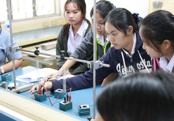 ภาพกิจกรรม คณะวิทยาศาสตร์และเทคโนโลยี จัดกิจกรรมค่ายวิทยาศาสตร์โรงเรียนตากพิทยาคม ระดับมัธยมศึกษาปีที่ 5