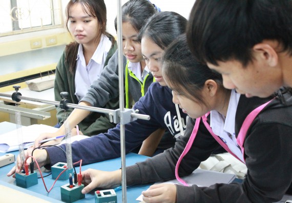 ภาพกิจกรรม คณะวิทยาศาสตร์และเทคโนโลยี จัดกิจกรรมค่ายวิทยาศาสตร์โรงเรียนตากพิทยาคม ระดับมัธยมศึกษาปีที่ 5