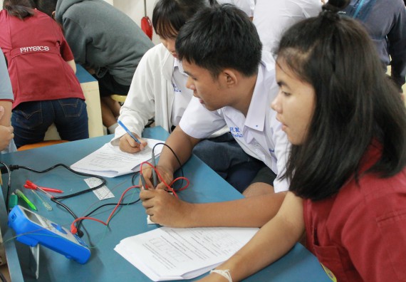 ภาพกิจกรรม คณะวิทยาศาสตร์และเทคโนโลยี จัดกิจกรรมค่ายวิทยาศาสตร์โรงเรียนตากพิทยาคม ระดับมัธยมศึกษาปีที่ 5