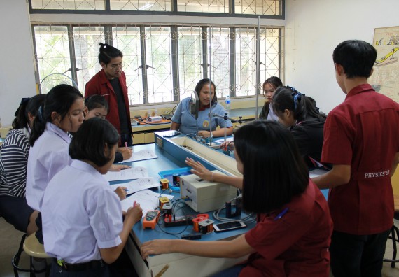 ภาพกิจกรรม คณะวิทยาศาสตร์และเทคโนโลยี จัดกิจกรรมค่ายวิทยาศาสตร์โรงเรียนตากพิทยาคม ระดับมัธยมศึกษาปีที่ 5