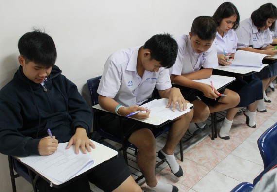 ภาพกิจกรรม คณะวิทยาศาสตร์และเทคโนโลยี จัดกิจกรรมค่ายวิทยาศาสตร์โรงเรียนตากพิทยาคม ระดับมัธยมศึกษาปีที่ 5