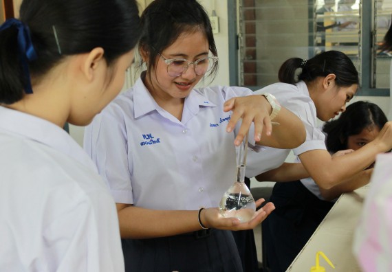 ภาพกิจกรรม คณะวิทยาศาสตร์และเทคโนโลยี จัดกิจกรรมค่ายวิทยาศาสตร์โรงเรียนตากพิทยาคม ระดับมัธยมศึกษาปีที่ 5