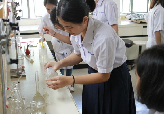 ภาพกิจกรรม คณะวิทยาศาสตร์และเทคโนโลยี จัดกิจกรรมค่ายวิทยาศาสตร์โรงเรียนตากพิทยาคม ระดับมัธยมศึกษาปีที่ 5