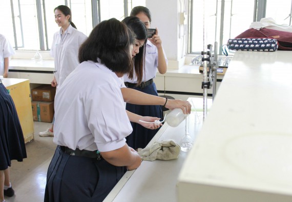 ภาพกิจกรรม คณะวิทยาศาสตร์และเทคโนโลยี จัดกิจกรรมค่ายวิทยาศาสตร์โรงเรียนตากพิทยาคม ระดับมัธยมศึกษาปีที่ 5