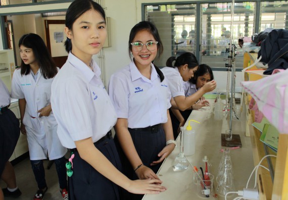 ภาพกิจกรรม คณะวิทยาศาสตร์และเทคโนโลยี จัดกิจกรรมค่ายวิทยาศาสตร์โรงเรียนตากพิทยาคม ระดับมัธยมศึกษาปีที่ 5