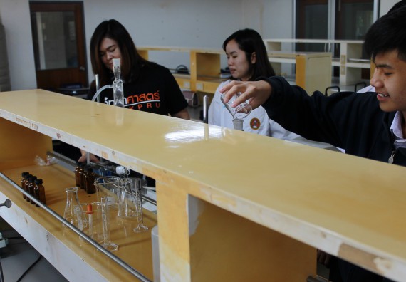 ภาพกิจกรรม คณะวิทยาศาสตร์และเทคโนโลยี จัดกิจกรรมค่ายวิทยาศาสตร์โรงเรียนตากพิทยาคม ระดับมัธยมศึกษาปีที่ 5