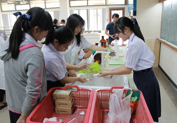 ภาพกิจกรรม คณะวิทยาศาสตร์และเทคโนโลยี จัดกิจกรรมค่ายวิทยาศาสตร์โรงเรียนตากพิทยาคม ระดับมัธยมศึกษาปีที่ 5