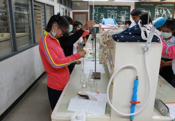 ภาพกิจกรรม คณะวิทยาศาสตร์และเทคโนโลยี จัดกิจกรรมค่ายวิทยาศาสตร์โรงเรียนตากพิทยาคม ระดับมัธยมศึกษาปีที่ 5