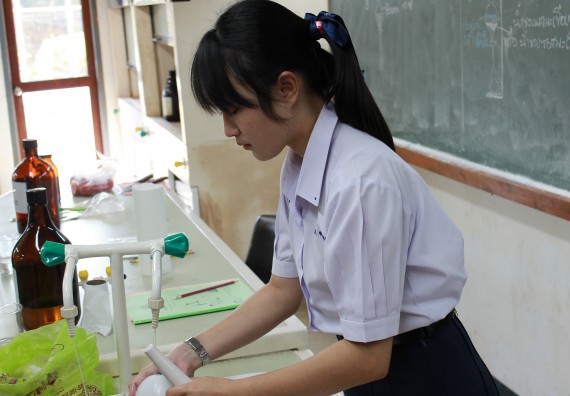 ภาพกิจกรรม คณะวิทยาศาสตร์และเทคโนโลยี จัดกิจกรรมค่ายวิทยาศาสตร์โรงเรียนตากพิทยาคม ระดับมัธยมศึกษาปีที่ 5