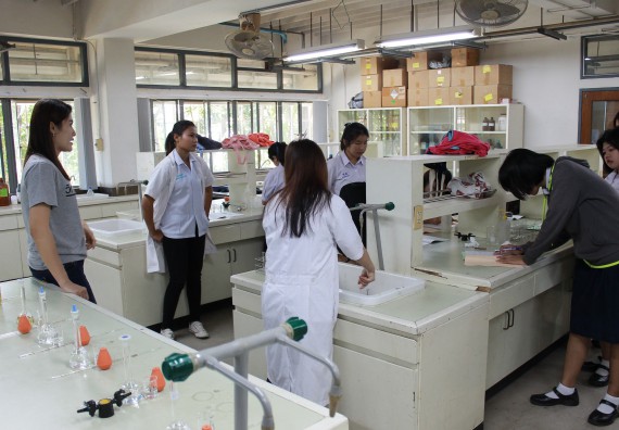 ภาพกิจกรรม คณะวิทยาศาสตร์และเทคโนโลยี จัดกิจกรรมค่ายวิทยาศาสตร์โรงเรียนตากพิทยาคม ระดับมัธยมศึกษาปีที่ 5