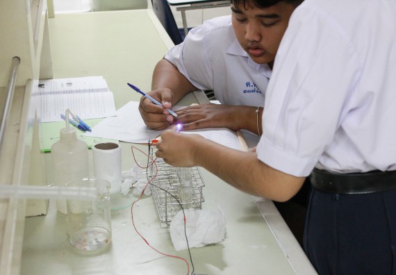 ภาพกิจกรรม คณะวิทยาศาสตร์และเทคโนโลยี จัดกิจกรรมค่ายวิทยาศาสตร์โรงเรียนตากพิทยาคม ระดับมัธยมศึกษาปีที่ 5