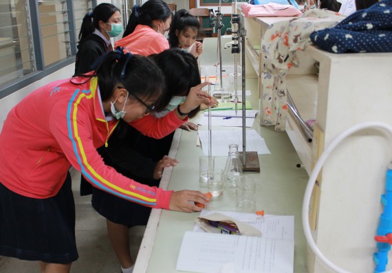 ภาพกิจกรรม คณะวิทยาศาสตร์และเทคโนโลยี จัดกิจกรรมค่ายวิทยาศาสตร์โรงเรียนตากพิทยาคม ระดับมัธยมศึกษาปีที่ 5