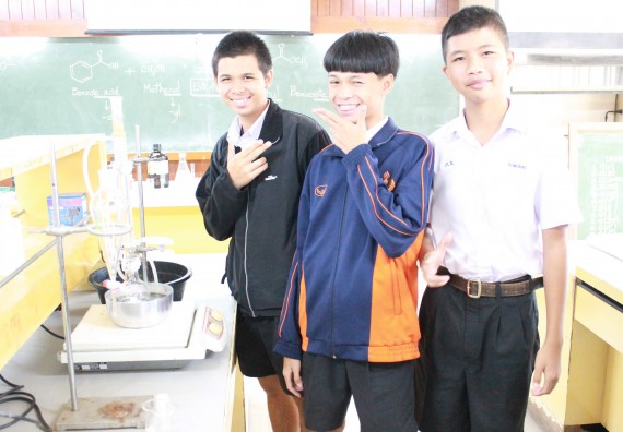 ภาพกิจกรรม คณะวิทยาศาสตร์และเทคโนโลยี จัดกิจกรรมค่ายวิทยาศาสตร์โรงเรียนตากพิทยาคม ระดับมัธยมศึกษาปีที่ 5